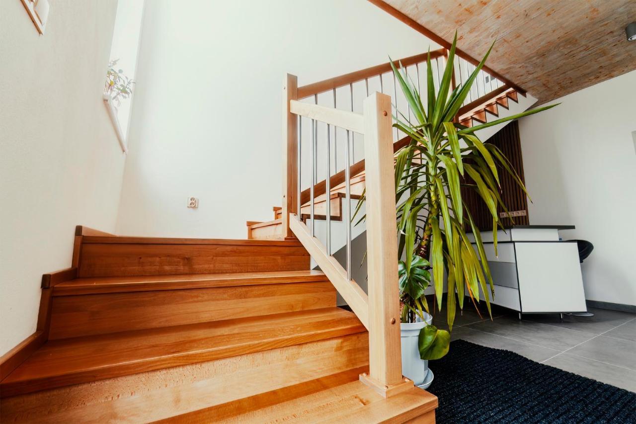 Bird House Hotel Presov Bagian luar foto