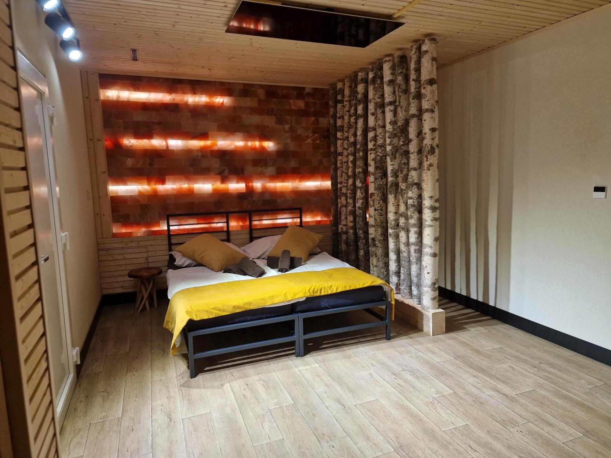 Bird House Hotel Presov Bagian luar foto